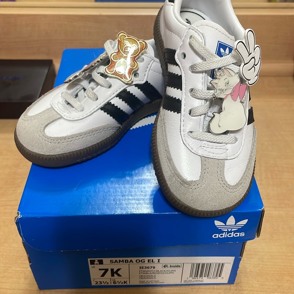 ADIDAS SAMBA